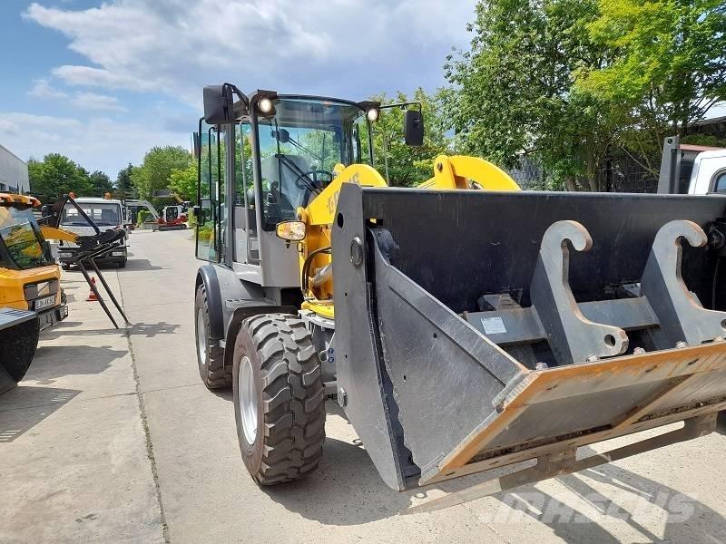 Paus SL 9075 Chargeuse sur pneus