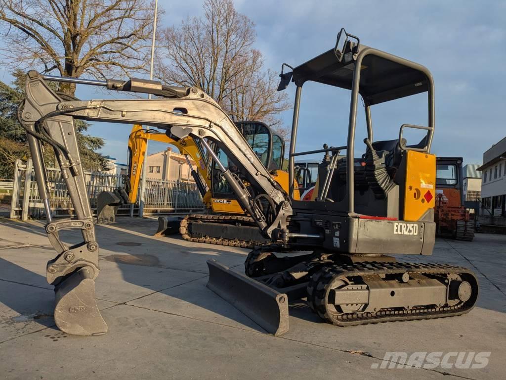 Volvo ECR 25 D Mini pelle < 7t