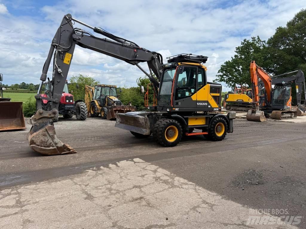 Volvo EWR 150 E Pelle sur pneus
