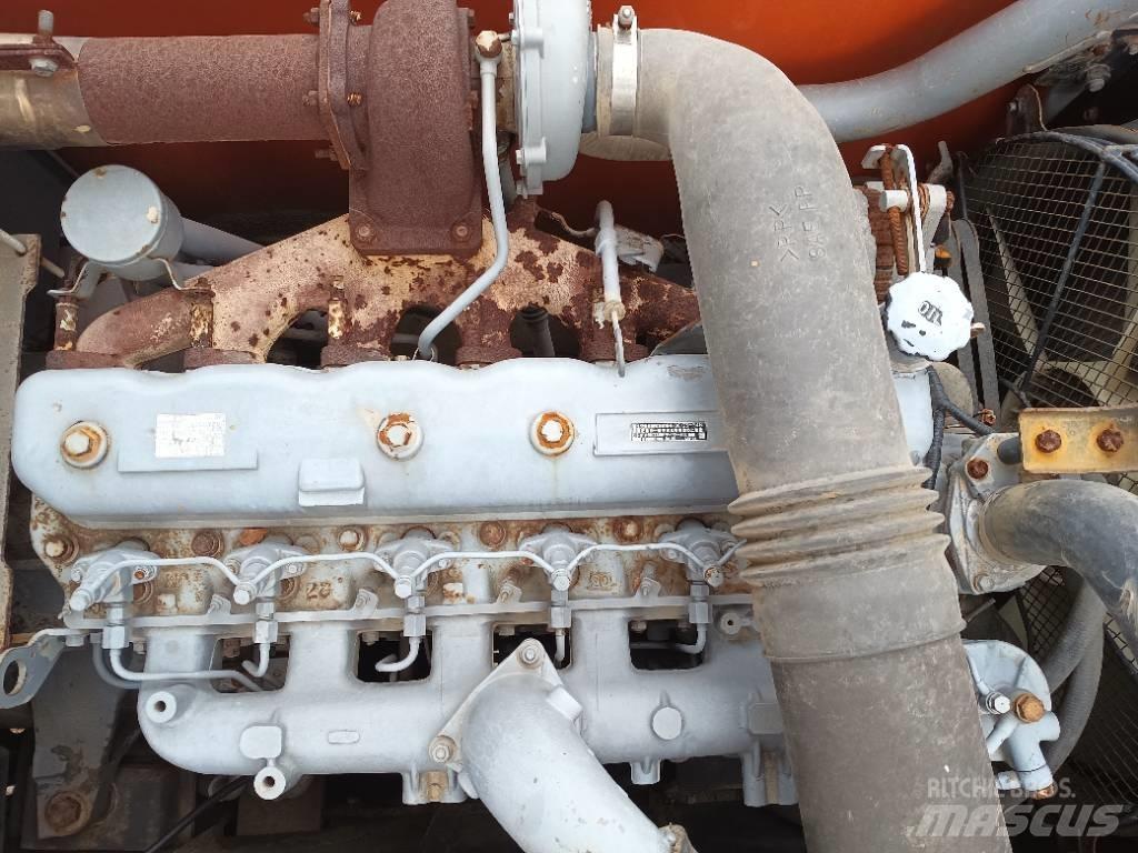 Hitachi ZX 200 Pelle sur chenilles