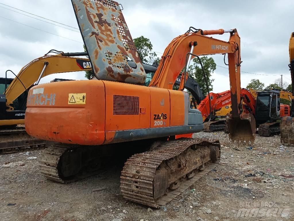 Hitachi ZX 200 Pelle sur chenilles
