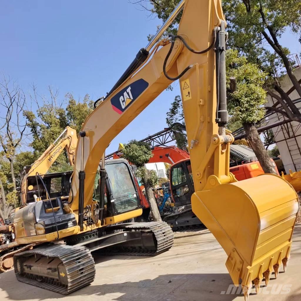 CAT 320 D L Pelle sur chenilles
