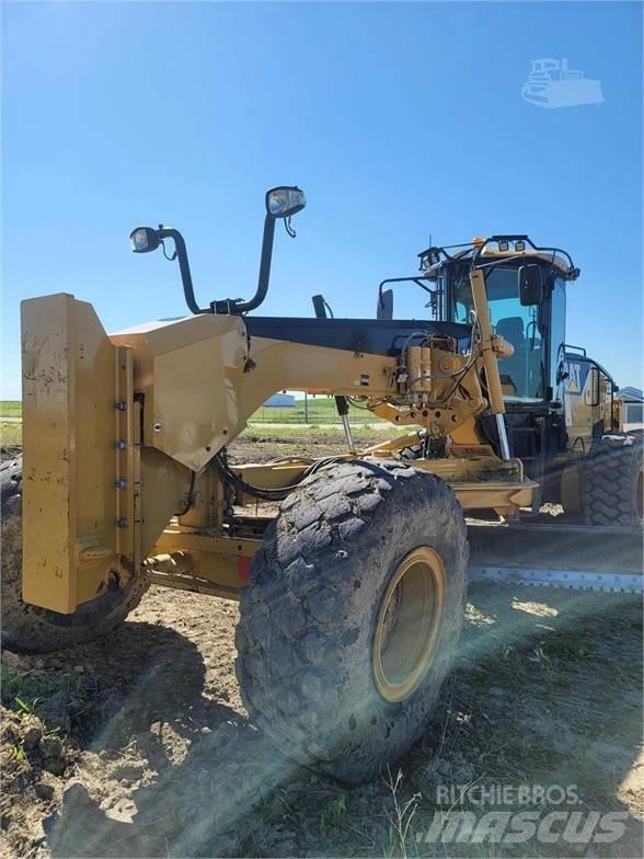CAT 14M Niveleuse
