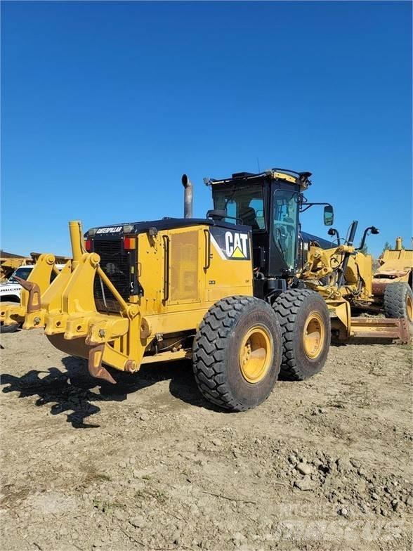 CAT 14M Niveleuse