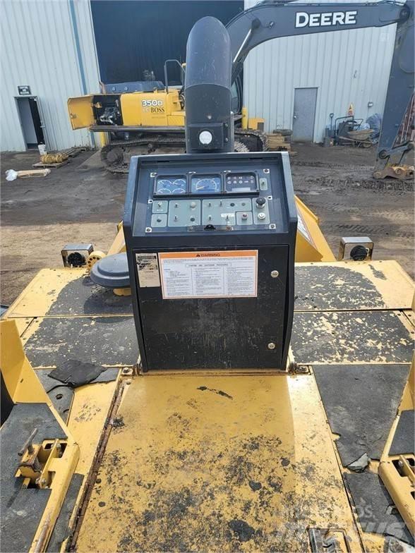 CAT AP-655C Finisseur