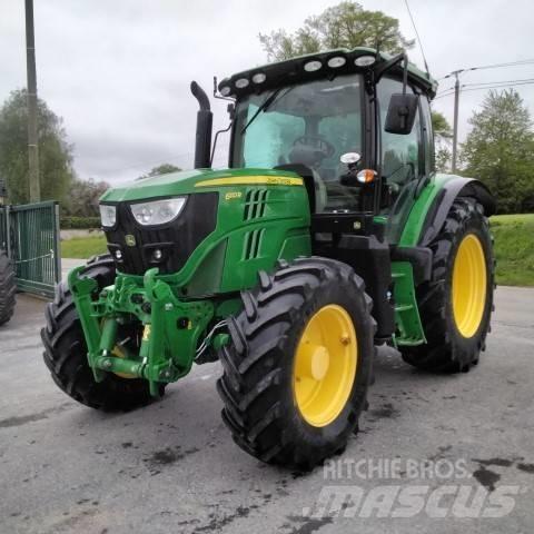 John Deere 6110 R Tracteur