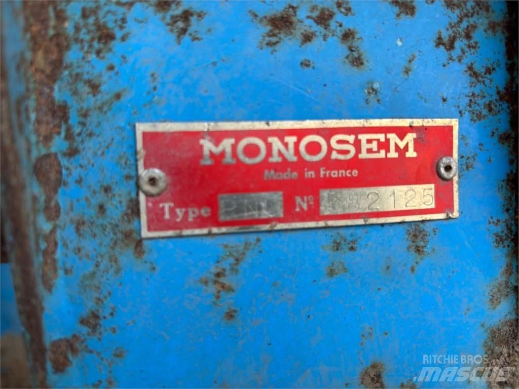 Monosem PNU Semoir