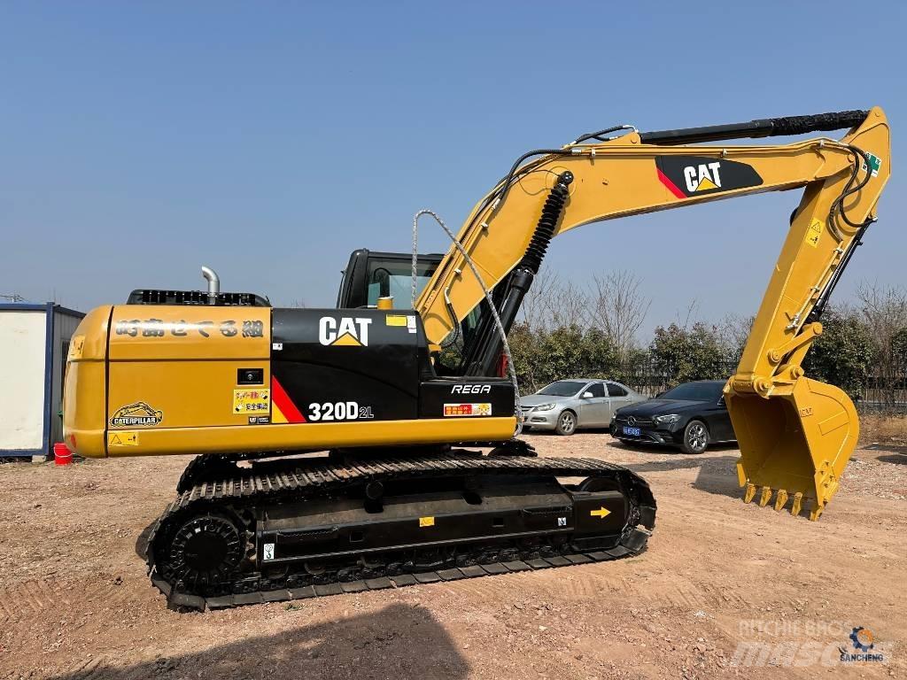 CAT 320D2L Pelle sur chenilles