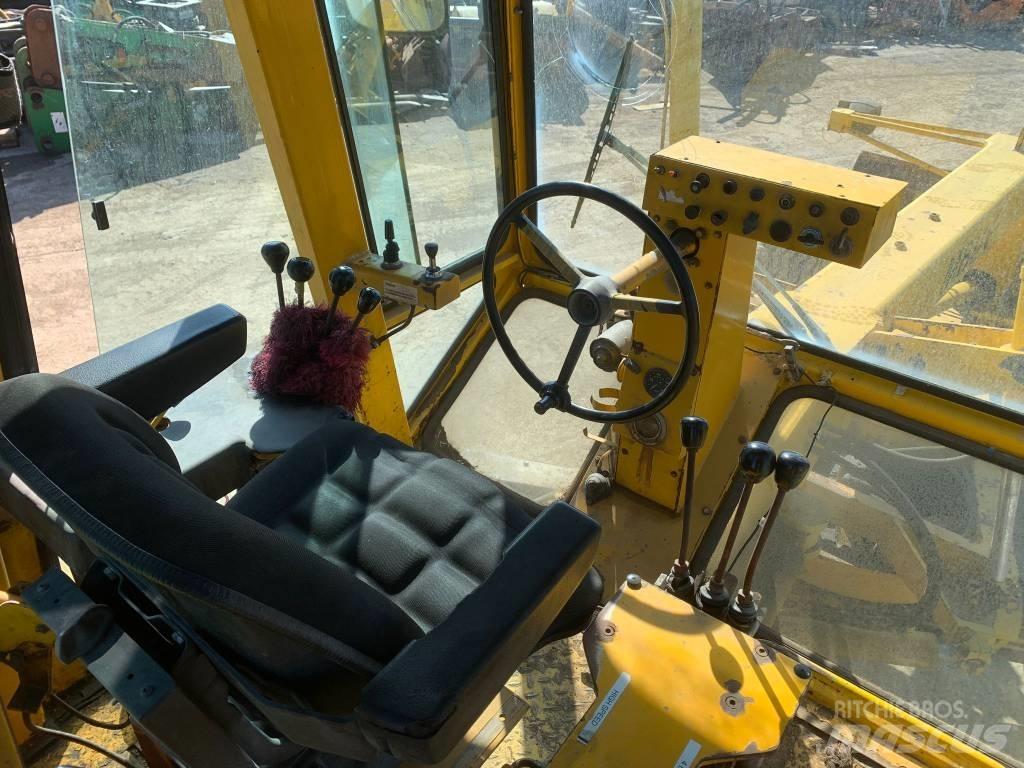 MBU G130A Niveleuse