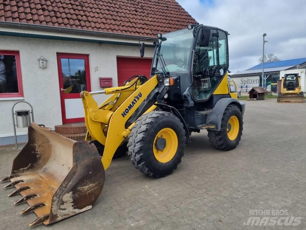 Komatsu WA 80-5 Chargeuse sur pneus