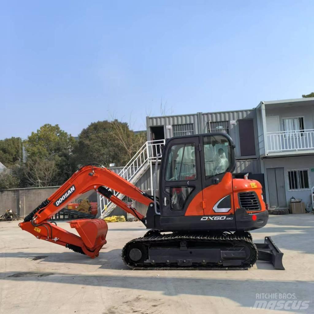 Doosan DX60-9C Mini pelle < 7t