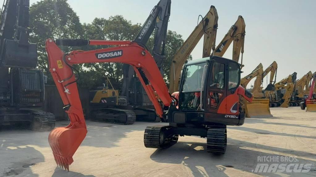 Doosan DX60-9C Mini pelle < 7t