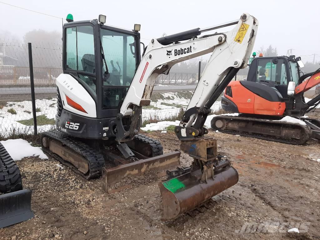 Bobcat E 26 Mini pelle < 7t