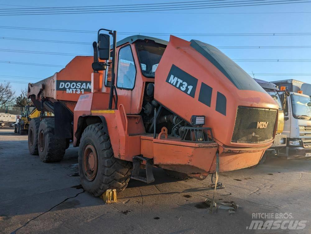 Doosan MT31 Tombereau articulé