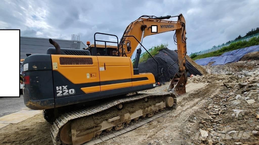 Hyundai HX 220 Pelle sur chenilles
