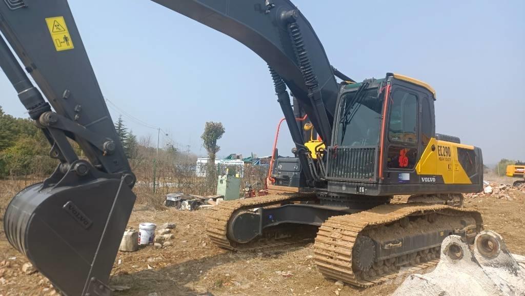 Volvo EC 290 B LC Pelle sur chenilles
