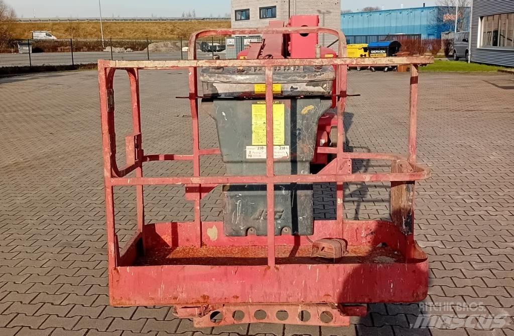 JLG E 400 AJPN Nacelles articulées