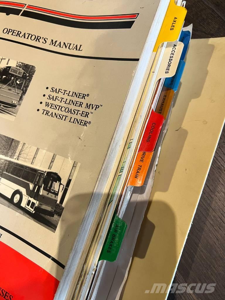 Thomas K880 Bus scolaire