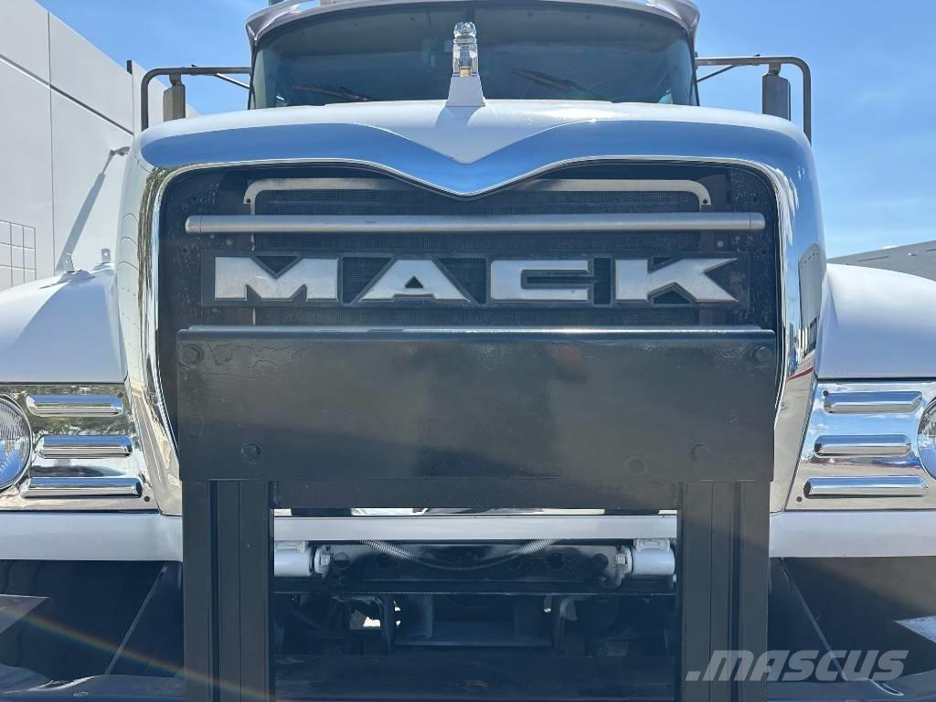 Mack CV 713 Chariots à câble démontable