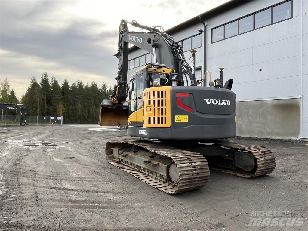 Volvo ECR 235 DL Pelle sur chenilles