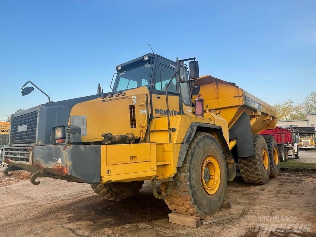Komatsu HM 400-2 Tombereau articulé
