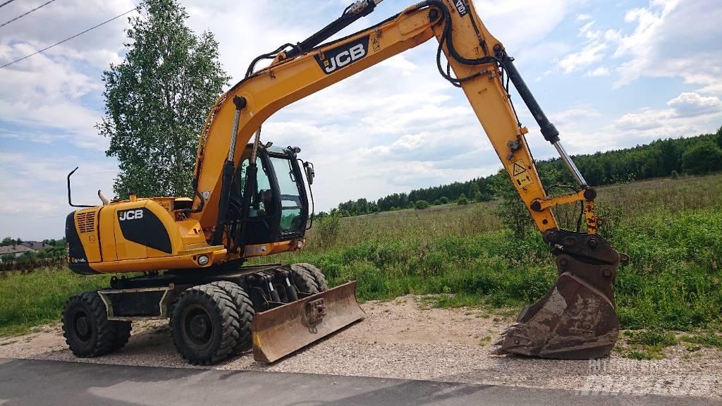 JCB JS 145 W Pelle sur pneus