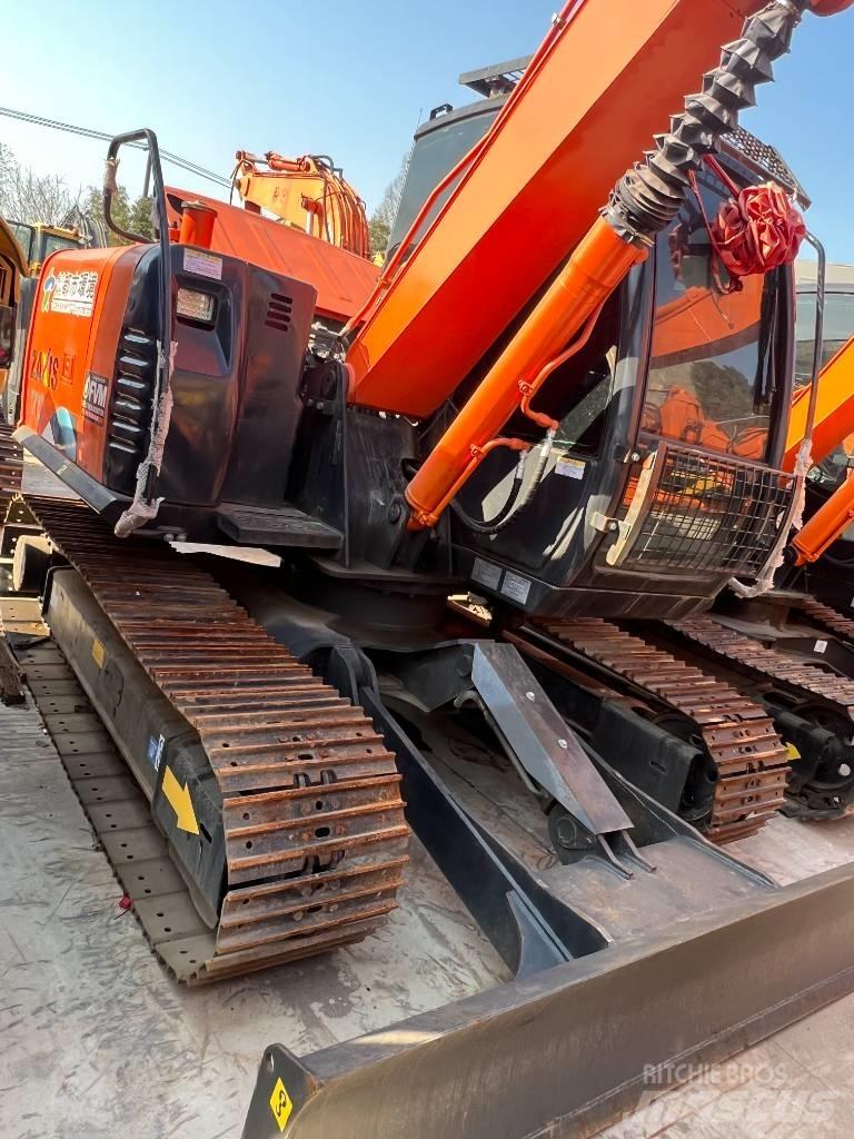 Hitachi ZX70 Mini pelle 7t-12t