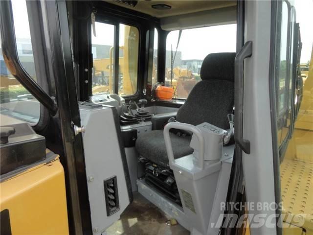 CAT D 8 R Bouteurs sur chenilles