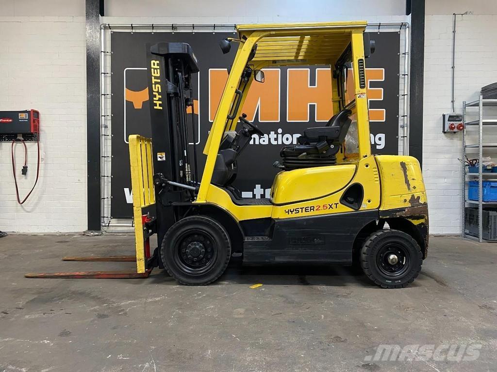 Hyster H2.5XT Chariots diesel