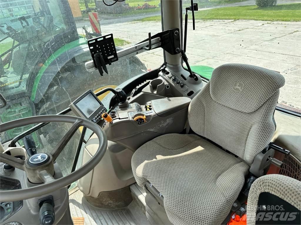 John Deere 6215R Tracteur