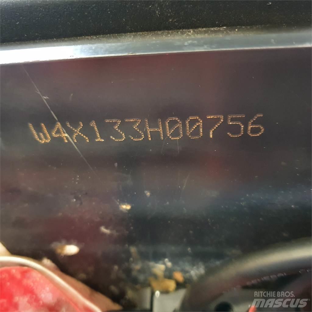 Linde D12SP Gerbeur accompagnant