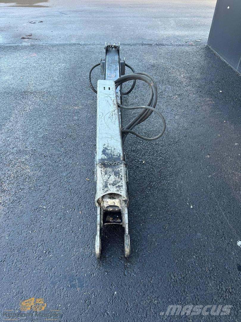 Komatsu 105F Grue porteuse