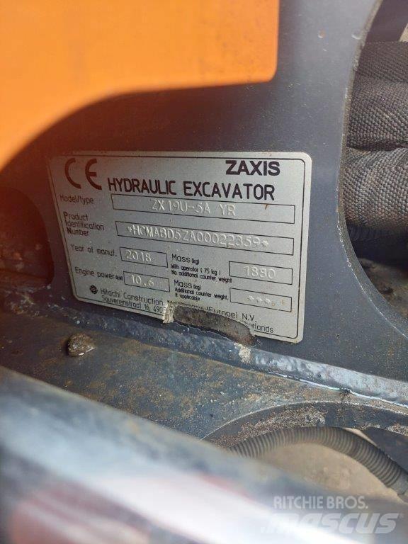 Hitachi ZX 19 U-5 Mini pelle < 7t