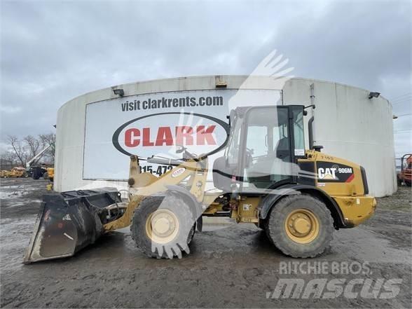CAT 906M Chargeuse sur pneus