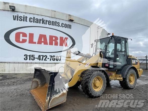 CAT 906M Chargeuse sur pneus