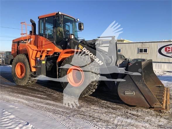 Doosan DL300 Chargeuse sur pneus