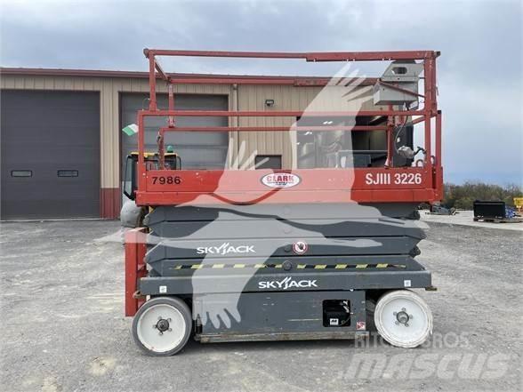 SkyJack SJ3226 Nacelle ciseaux