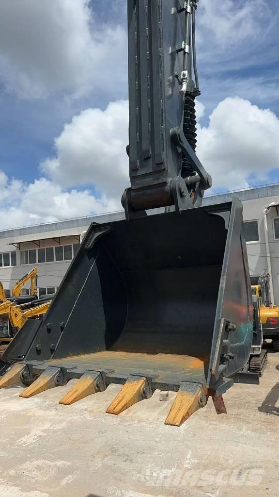 Hyundai r220lc-9s Mini pelle 7t-12t