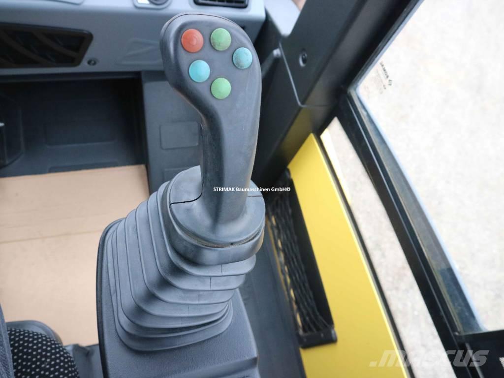 Bomag BW 213 PDH-5 Compacteur de sol