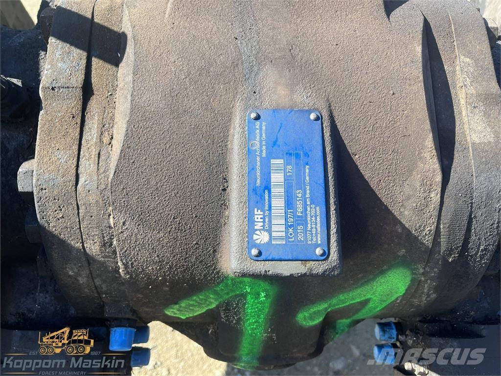 John Deere 1270E Transmission