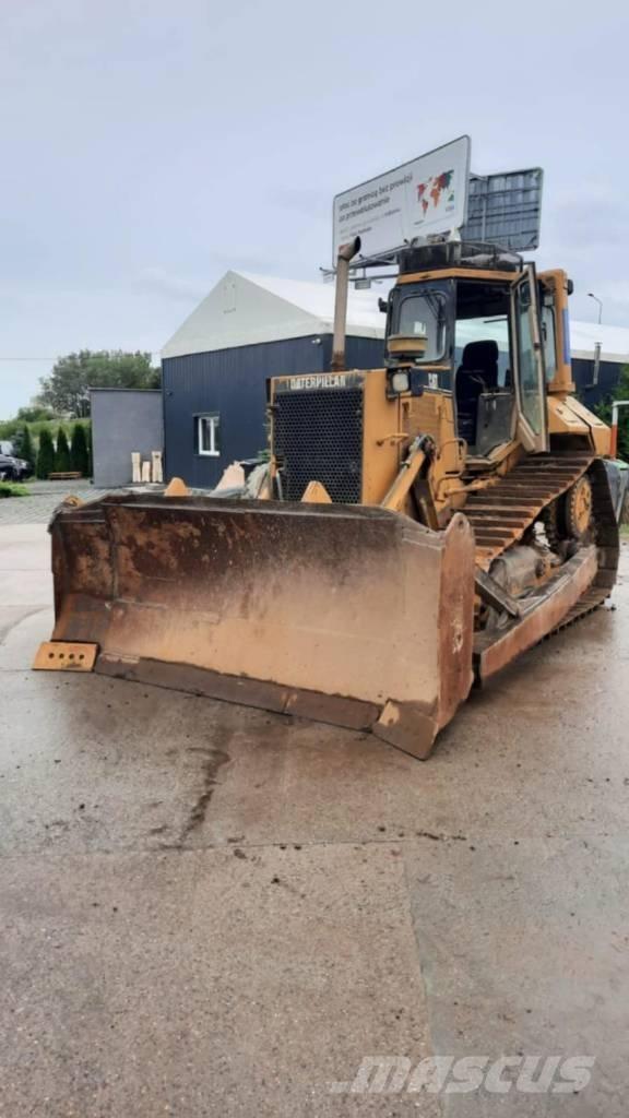CAT D 6 M XL Bouteurs sur chenilles