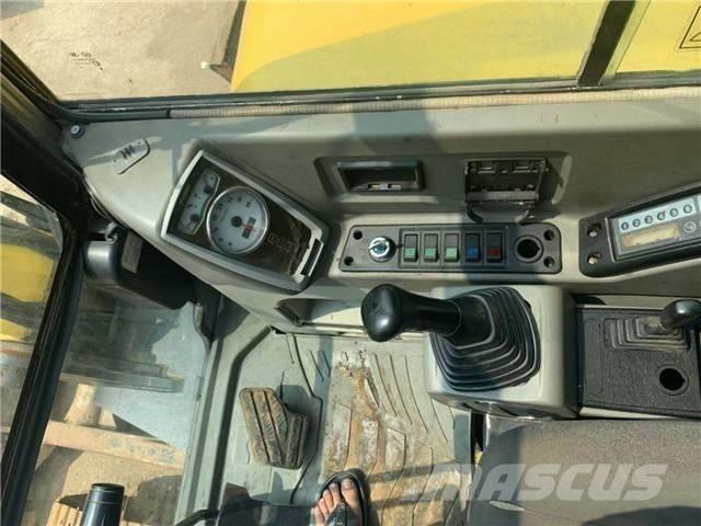 Hyundai R80-7 Pelle sur chenilles