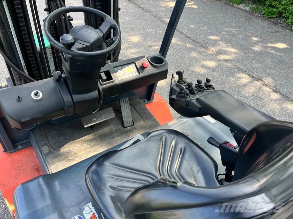 Toyota 8FBMT45 Chariots élévateurs électriques