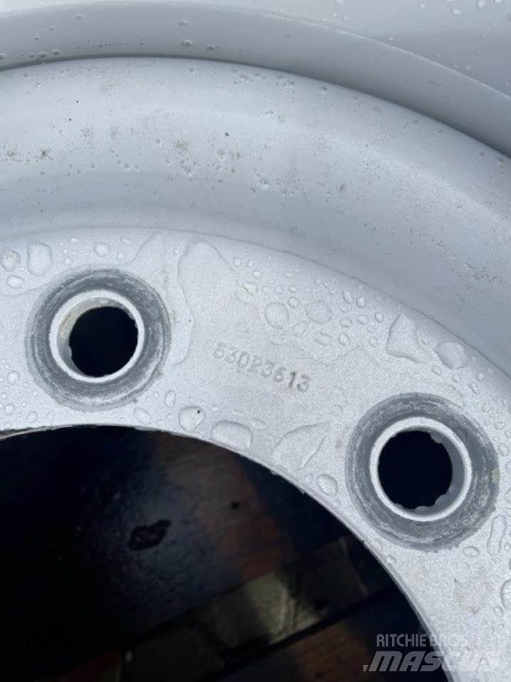  Øvrige ØVRIGE Pneus, roues et jantes