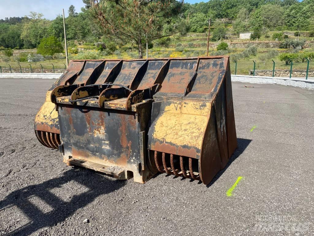 Volvo L 180 Attache rapide pour godet