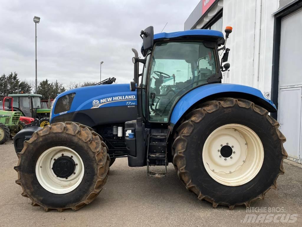 New Holland T 7.210 Tracteur