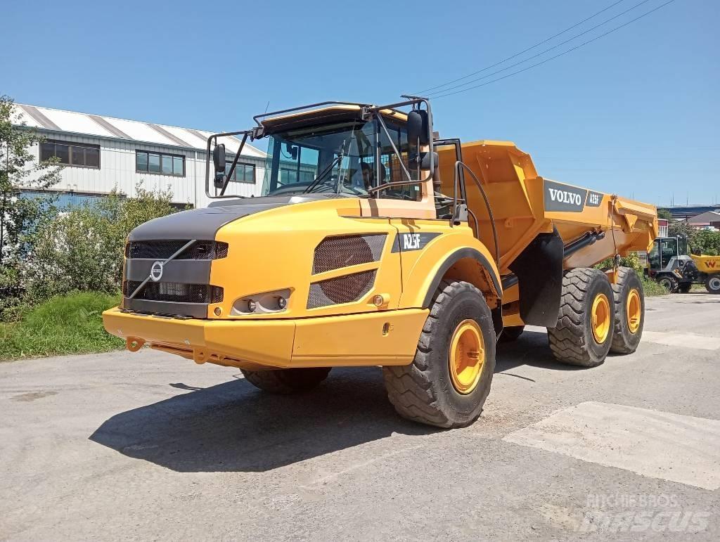 Volvo A 25 F Tombereau articulé