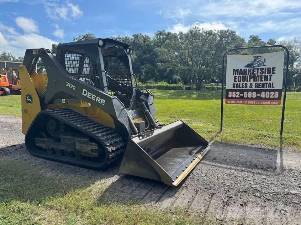 John Deere 317G Chargeuse compacte