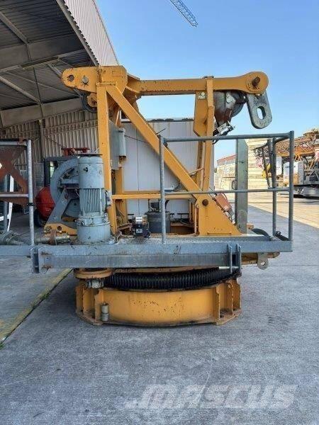 Liebherr 130 EC-B 6 Grue à tour