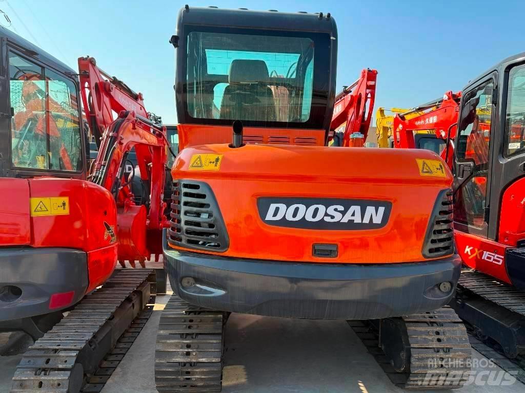 Doosan DX 60 Mini pelle < 7t